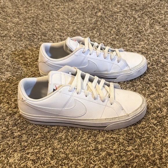 Men’s Nike court legacy - Picture 1 of 8
